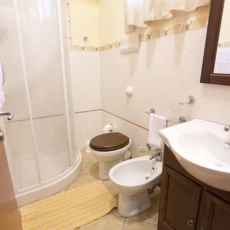 Hortensia House تْشيفالو